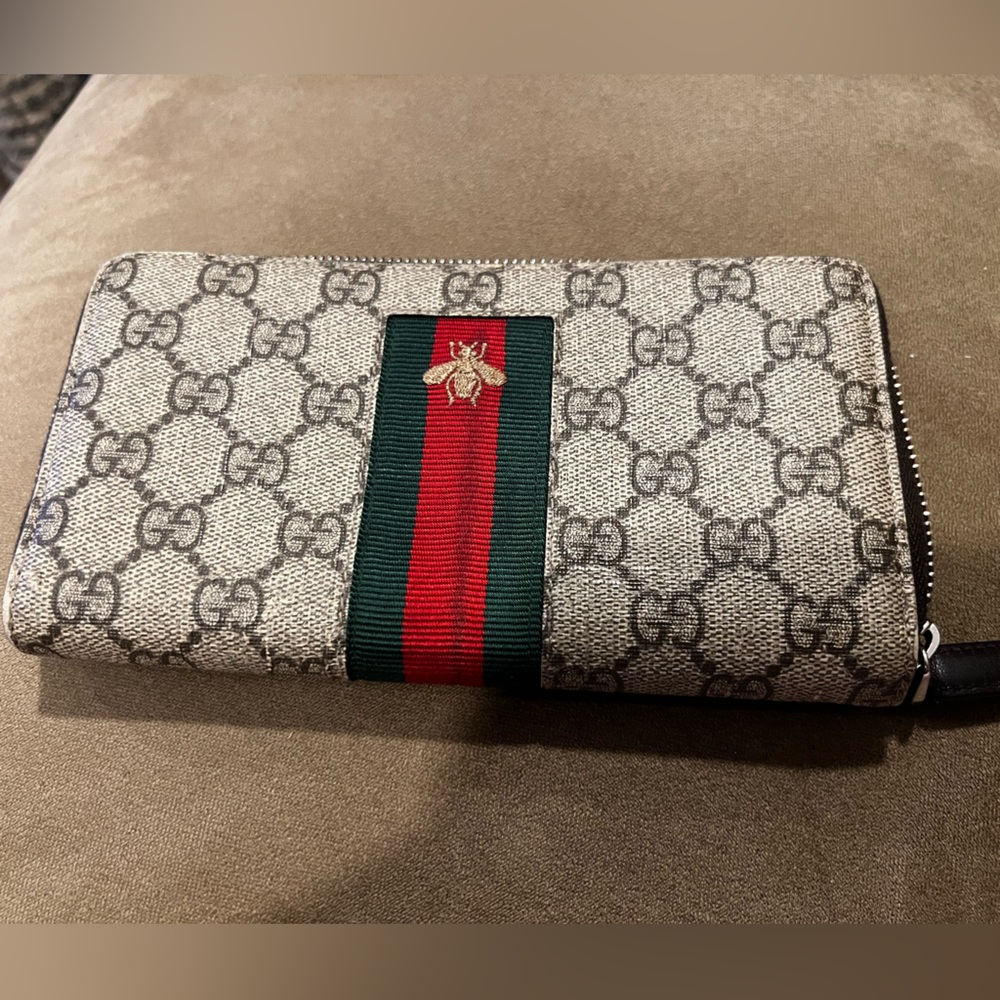 Gucci Bee Wallet
